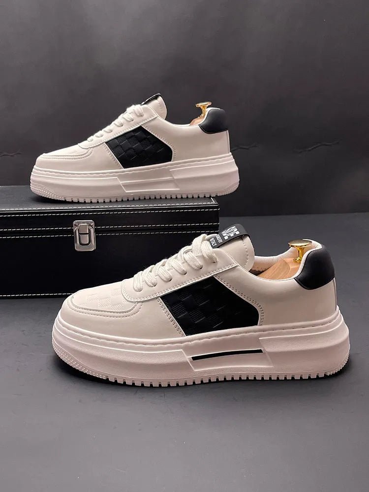 White and green cloth leisure shoes with rubber foam soles, unisex design