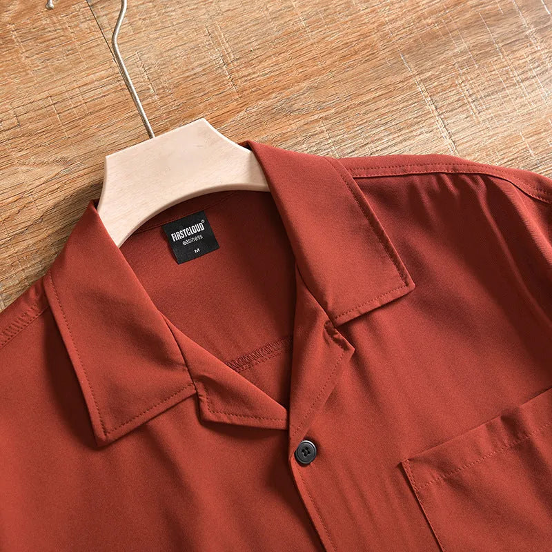 Men's lightweight loose short sleeve shirt in army green colour with cardigan styling