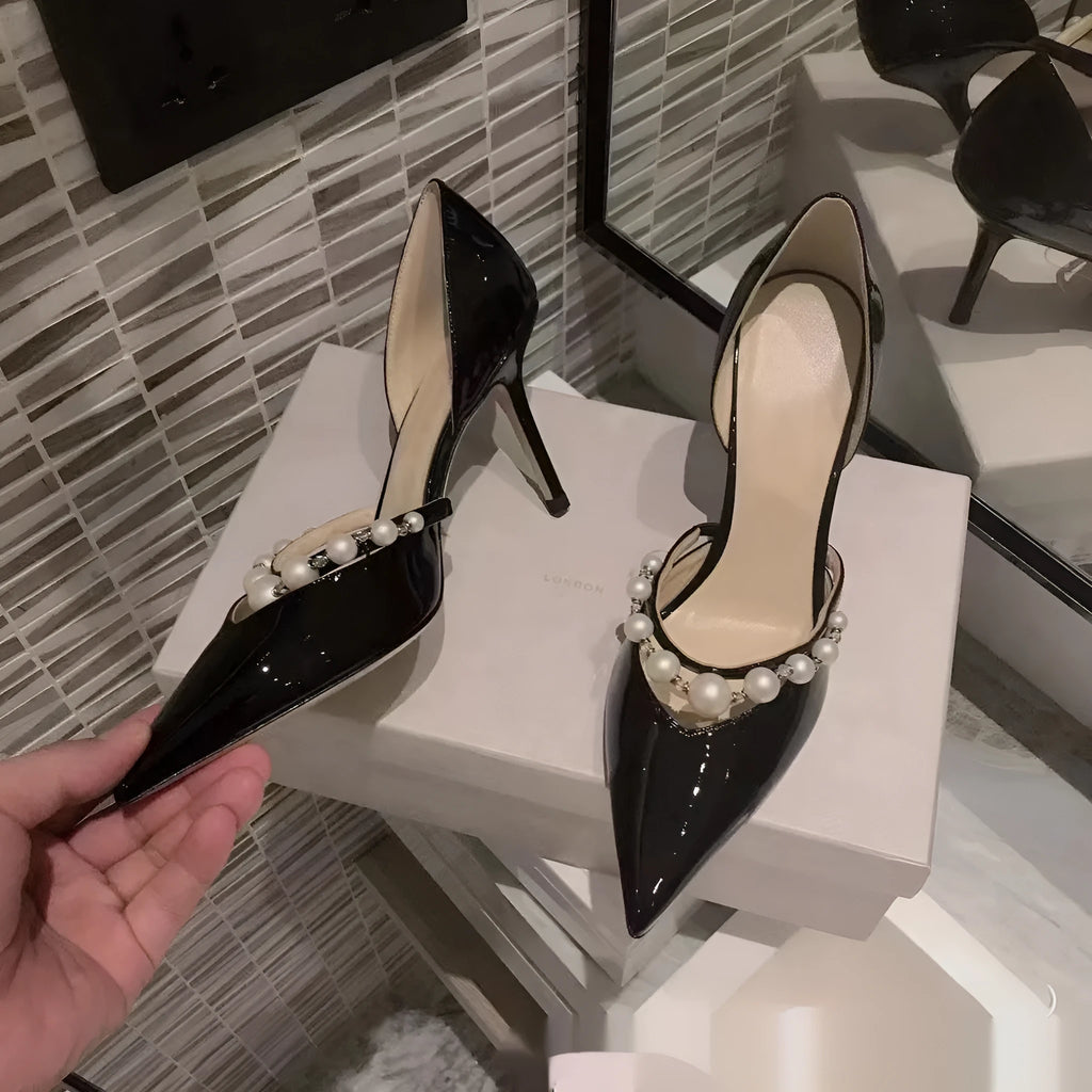 Pointed stiletto high heels with patent leather-look microfiber upper, pearl detail, sheepskin lining and rubber sole