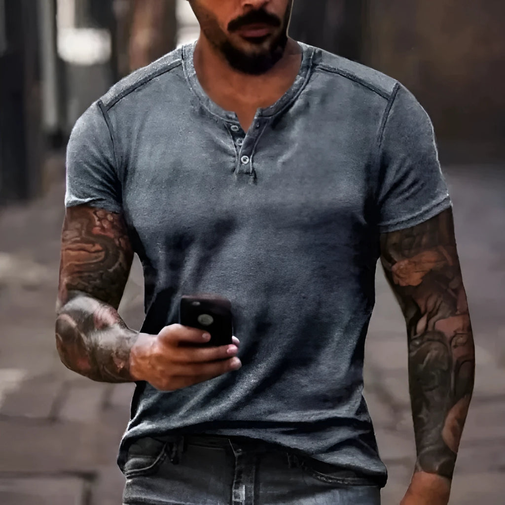 Men's short sleeve polyester sports shirt with lapel buttons in a solid colour