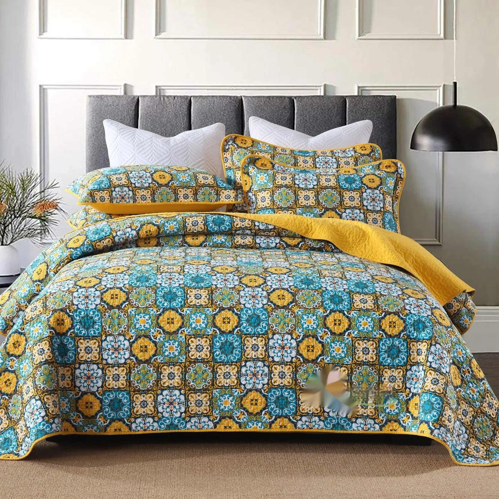 Quilted cotton bed cover set with printed pattern including bedspread and two pillowcases