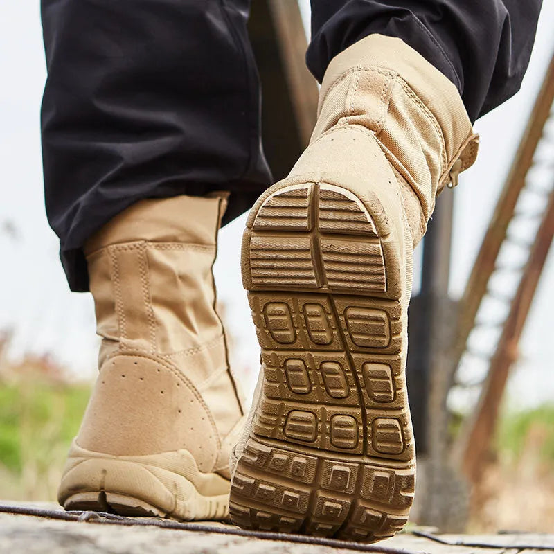Yulong unisex tactical desert combat boots in black and sand colours, shown as outdoor climbing shoes.