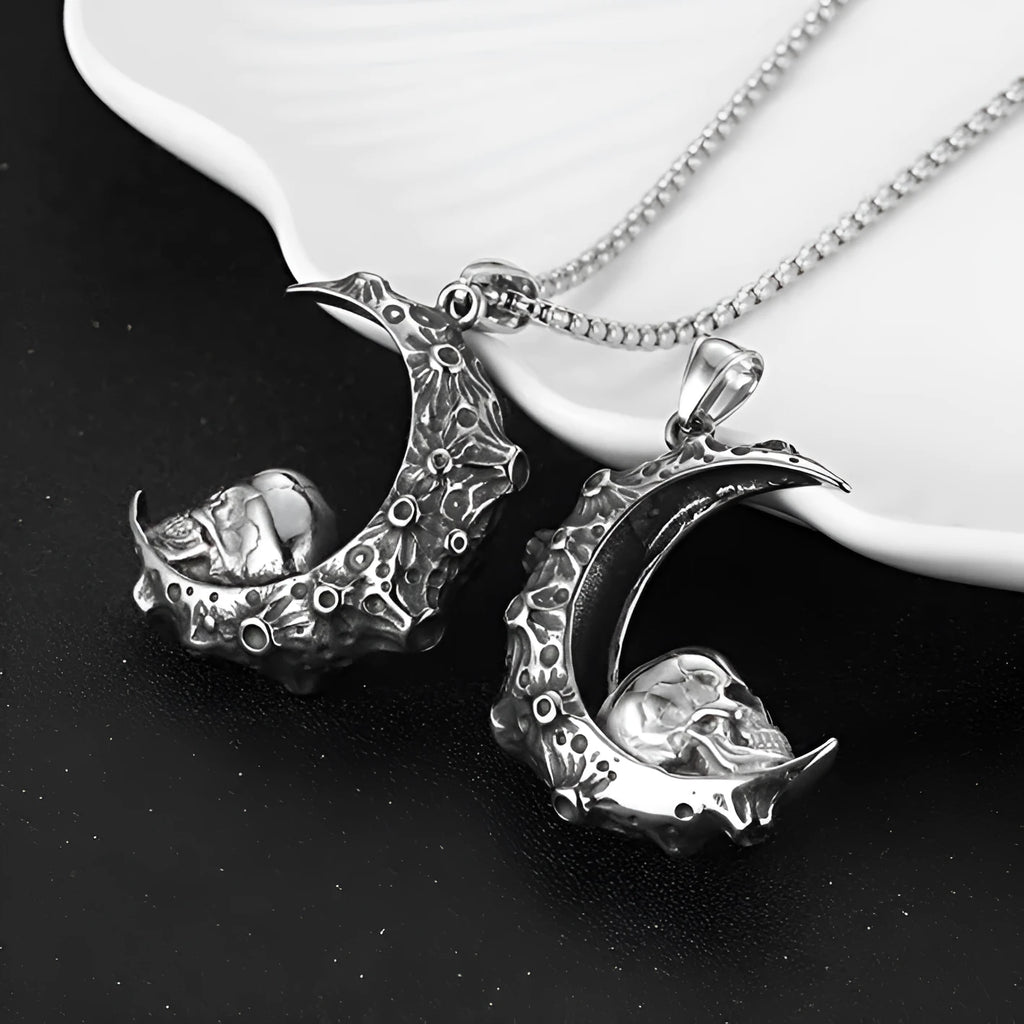 Men's silver electroplated skull necklace with stainless steel chain and alloy pendant