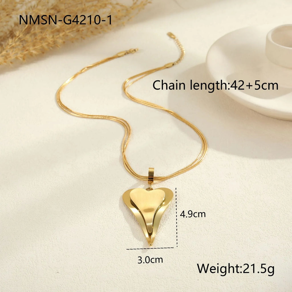 Women's stainless steel necklace with geometric pendant on double heart snake bones chain