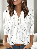 Women's loose V-neck t-shirt with a 3D pattern print in a casual style