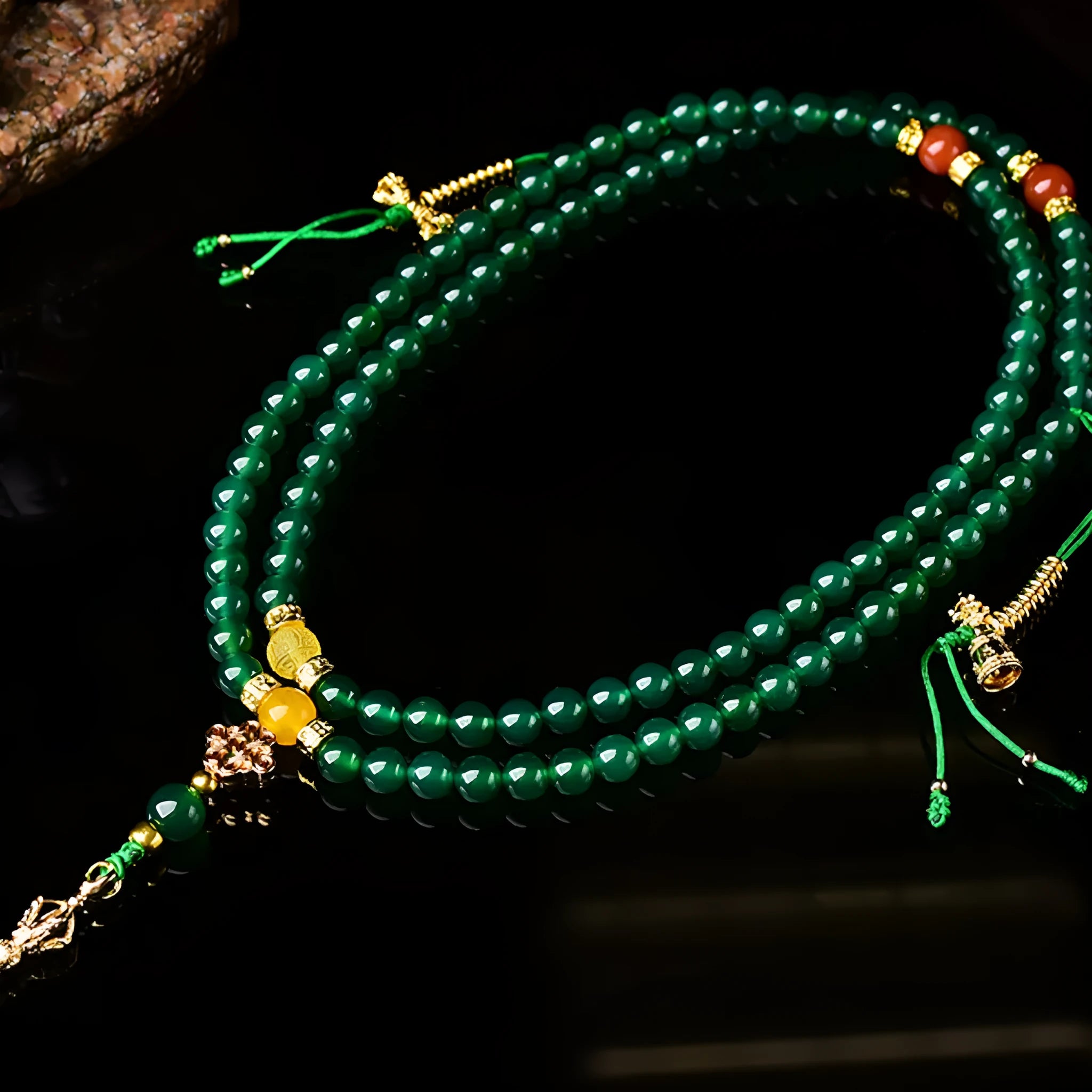 Brazil natural green agate multi-circle bracelet showing stone beads and manual processing detail