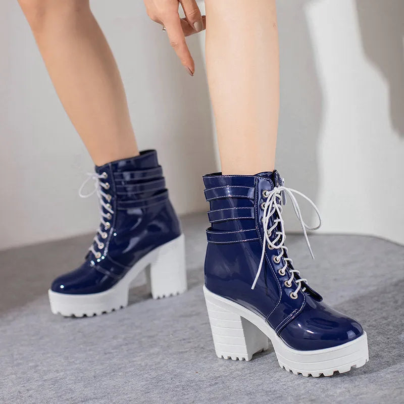 Women's casual winter boots with waterproof platform and thick rubber heel in six colour options