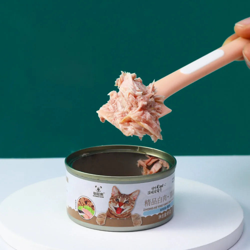 Long-handled pet feeding spoon for dog and cat wet food with angle scraping edge