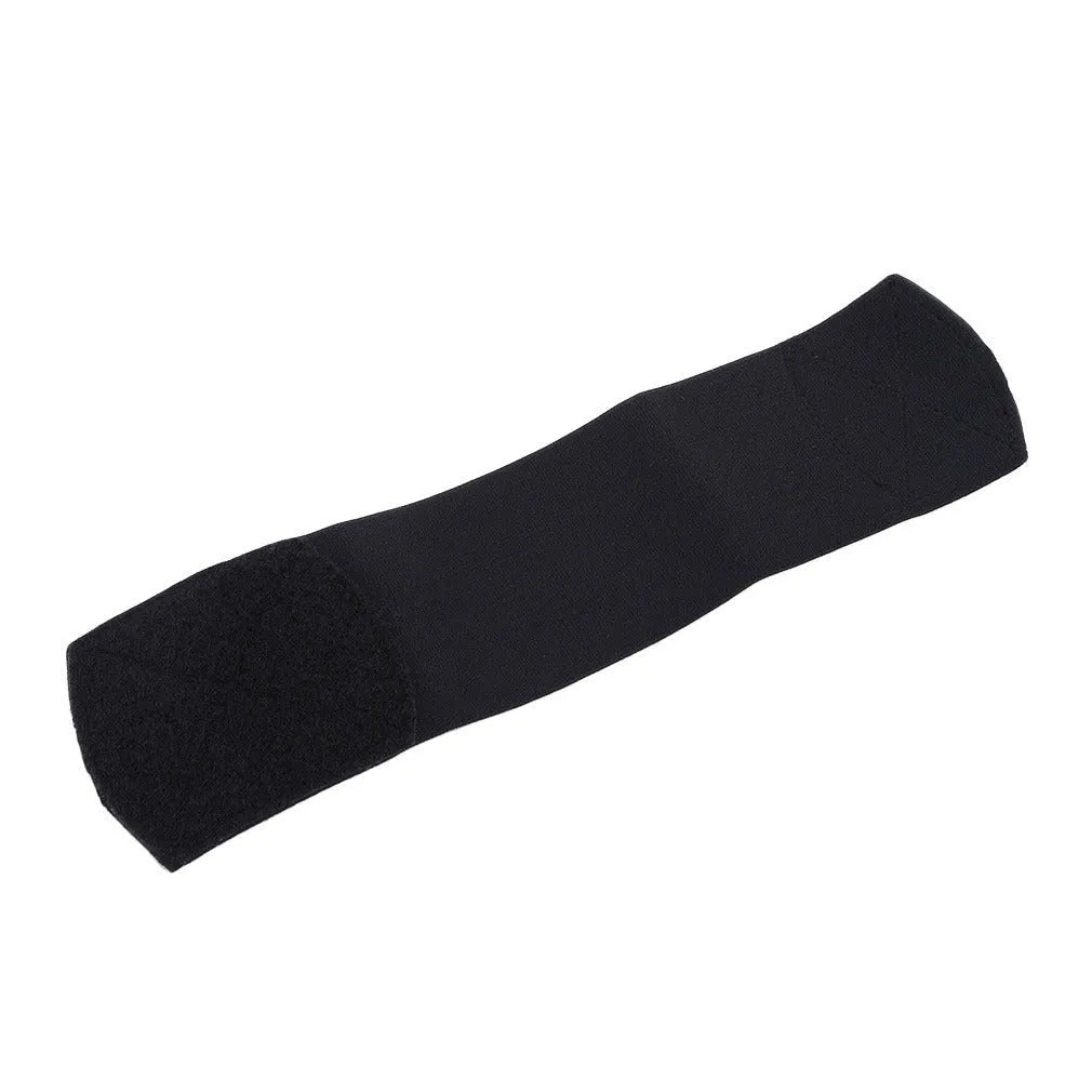 Rubber elastic strap for football shin guards in black, blue, red or white