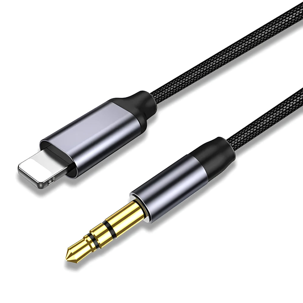 Nylon braided audio cable in silver colour with 3.5mm connectors