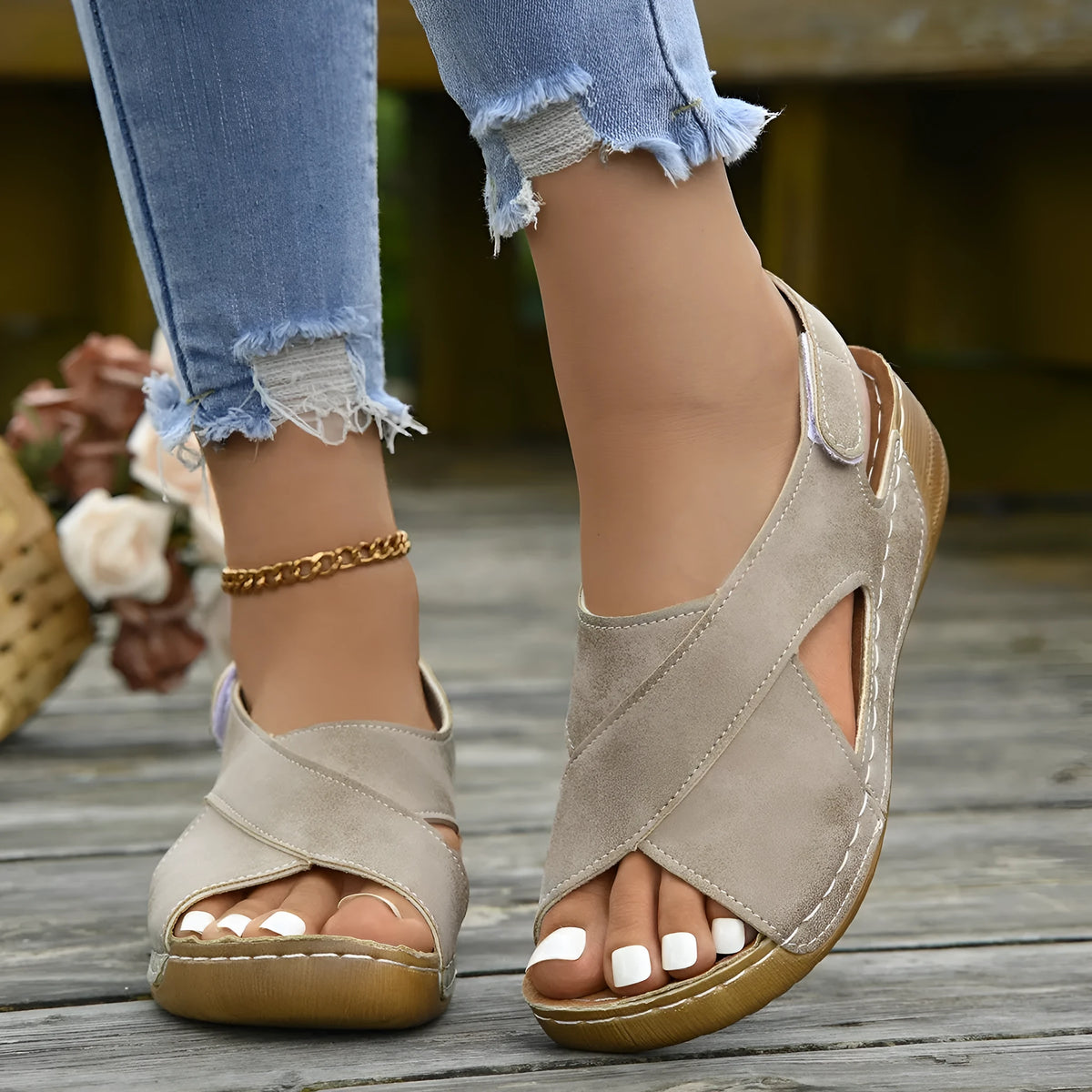 Roman platform sandals with ankle skirt and Velcro closure in open-toe design