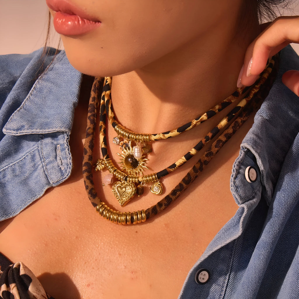 Leopard series stainless steel necklace for women with geometric pendant on adjustable 41-50cm chain