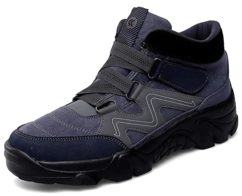 Men's canvas lace-up casual shoes in multiple colours with traditional lace-up closure