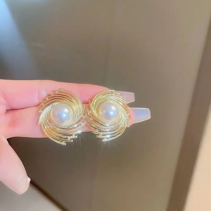 Vintage pearl flower earrings with irregular design and electroplated alloy construction
