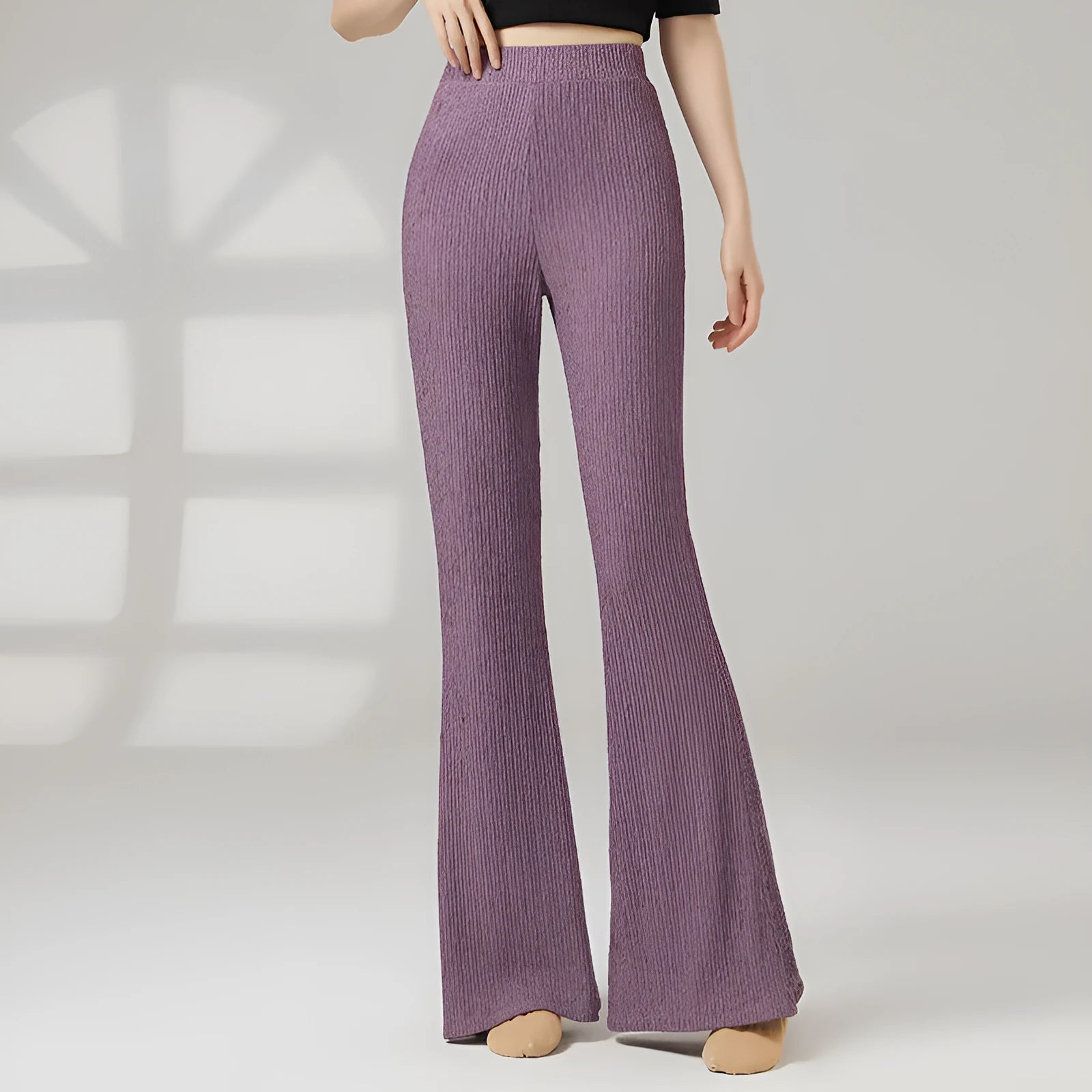 Women's classical dance practice pants in polyester fabric available in five colours for all-season training