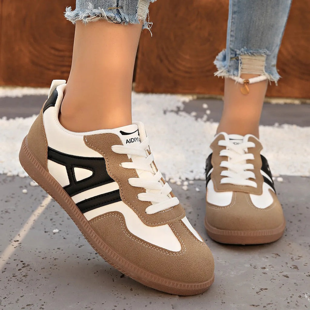 Women's retro colour matching jogging shoes with lace-up design and platform sole
