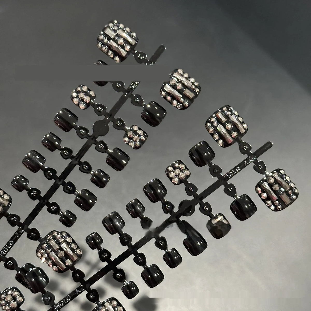 Black full toe sequins toe wear armour set with jumping diamond finish, 42 pieces, sizes S M L