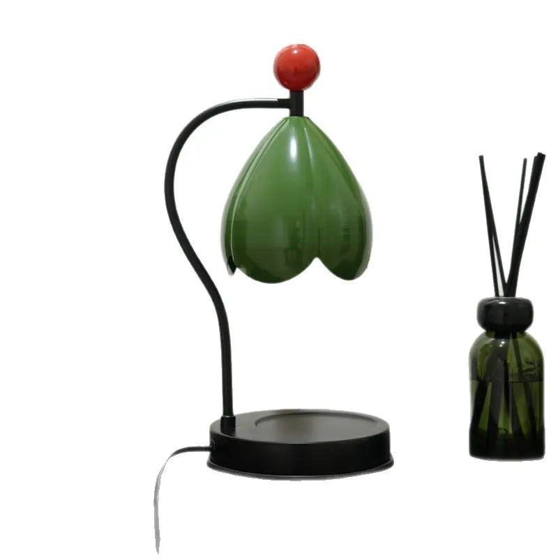Linglan ancient style melting wax lamp with metal holder in cream white colour