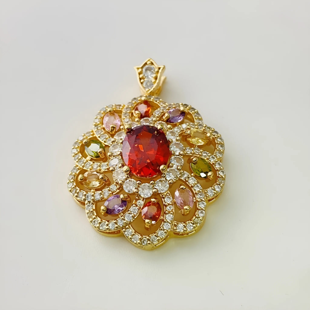 Women's zircon flower pendant necklace in gold, champagne gold, or platinum colour with optional chain