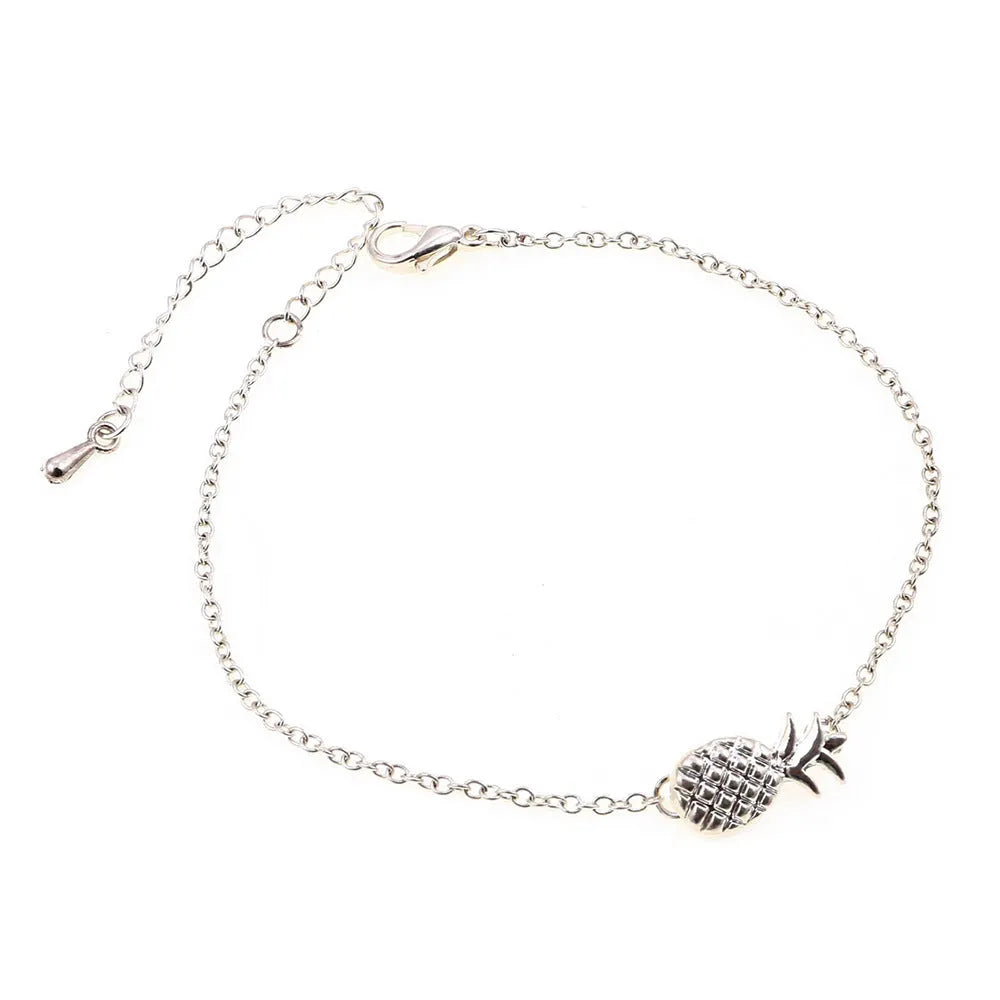 Alloy pineapple charm bracelet for women in gold or silver colour with adjustable clasp