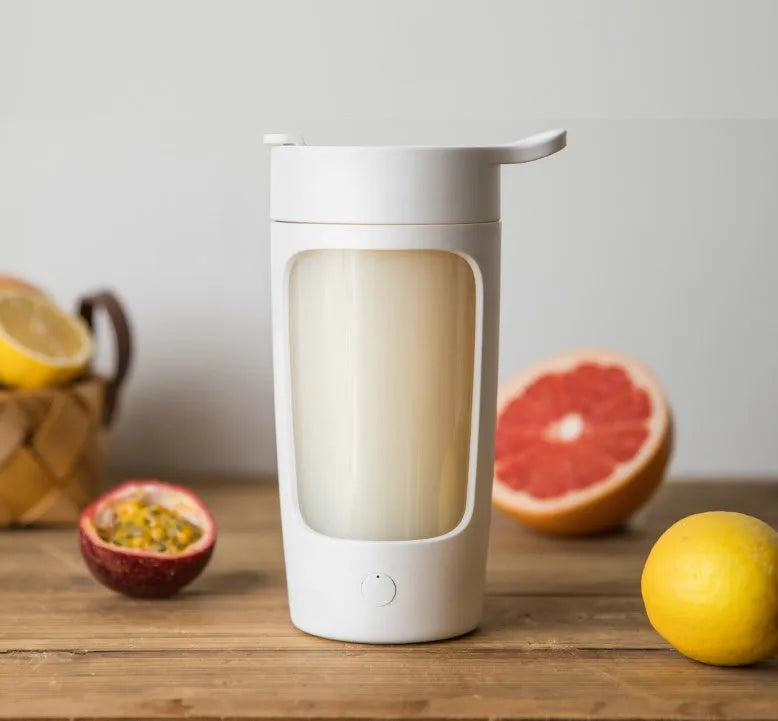 Portable automatic mixing cup blender in black, blue, pink or white with 650ml capacity