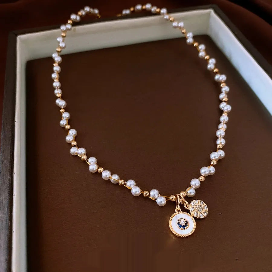 Gold electroplated zircon pearl round pendant necklace on adjustable 41-50cm clavicle chain