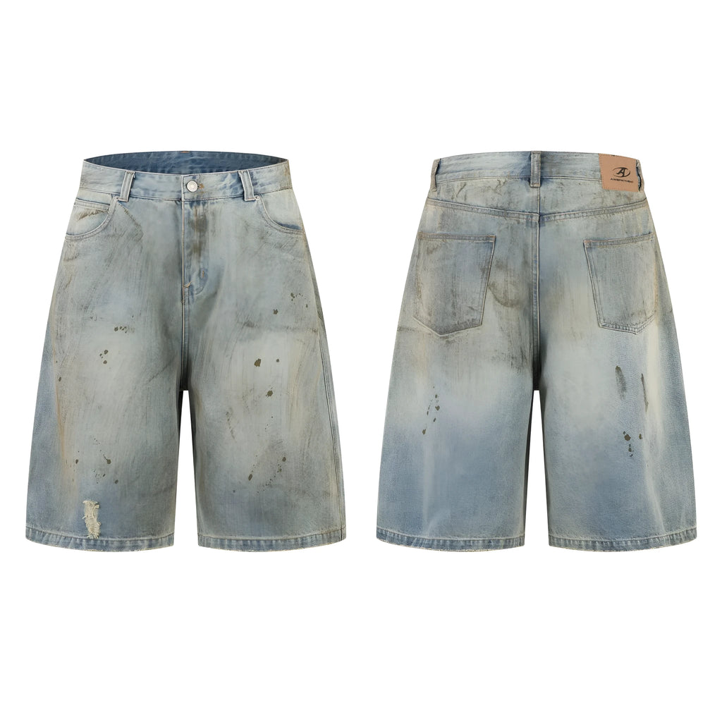 Blue cropped denim jeans with straight-leg cut and zipper fly on street fashion background