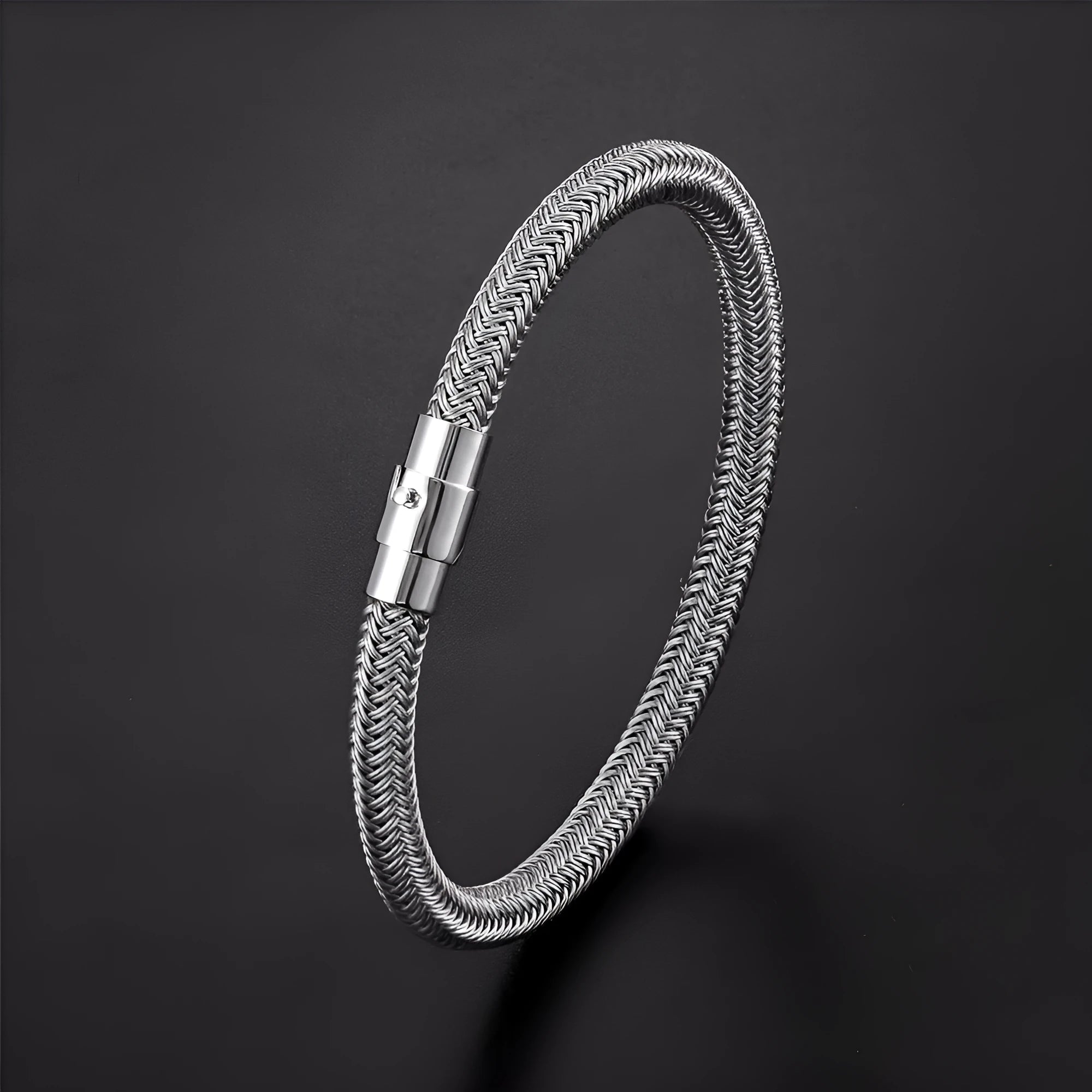 Men's geometric titanium steel wire bracelet with a magnetic clasp