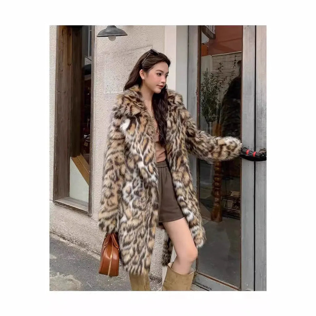 Women's faux fur street fashion coat with fur collar and pockets in various sizes