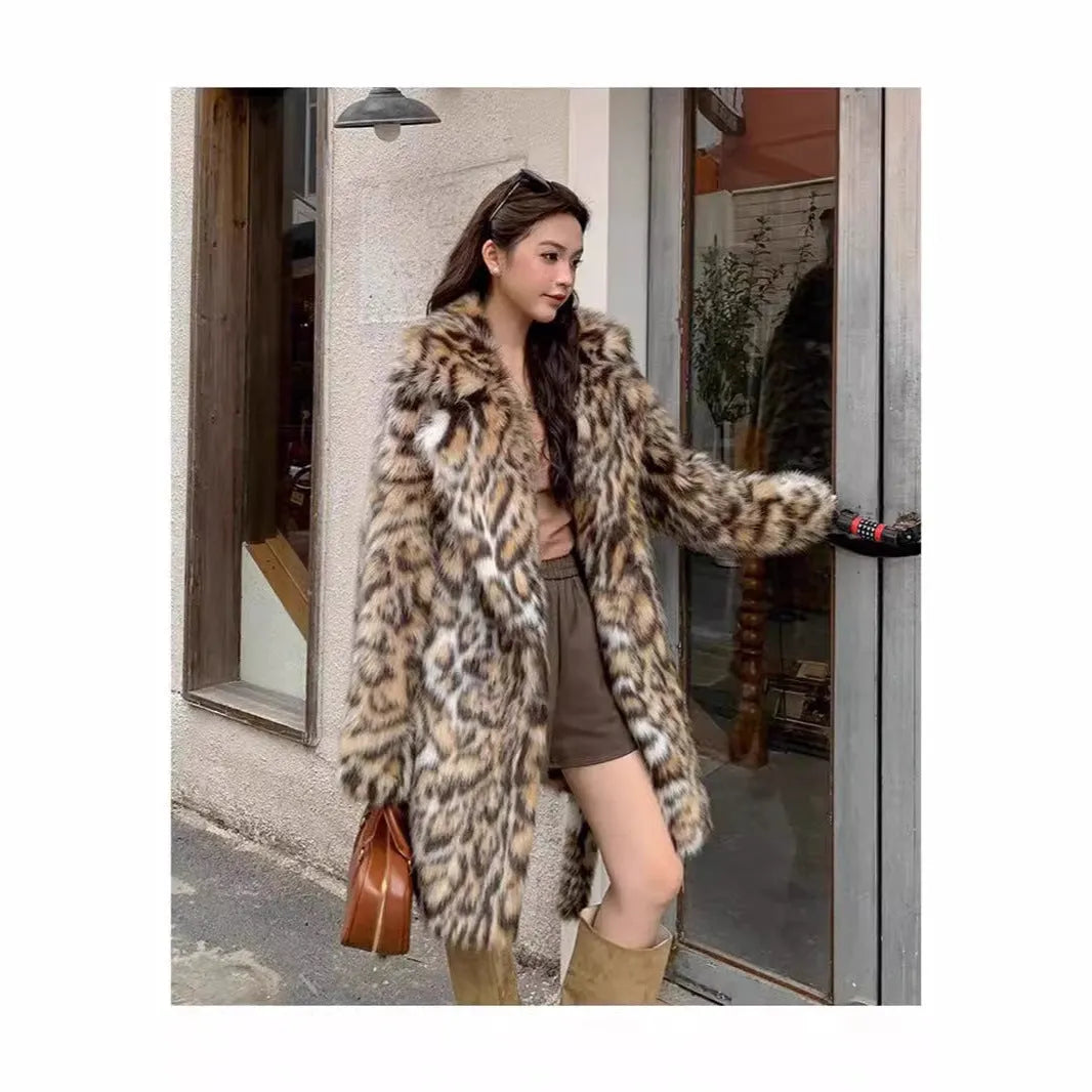 Women's faux fur street fashion coat with fur collar and pockets in various sizes