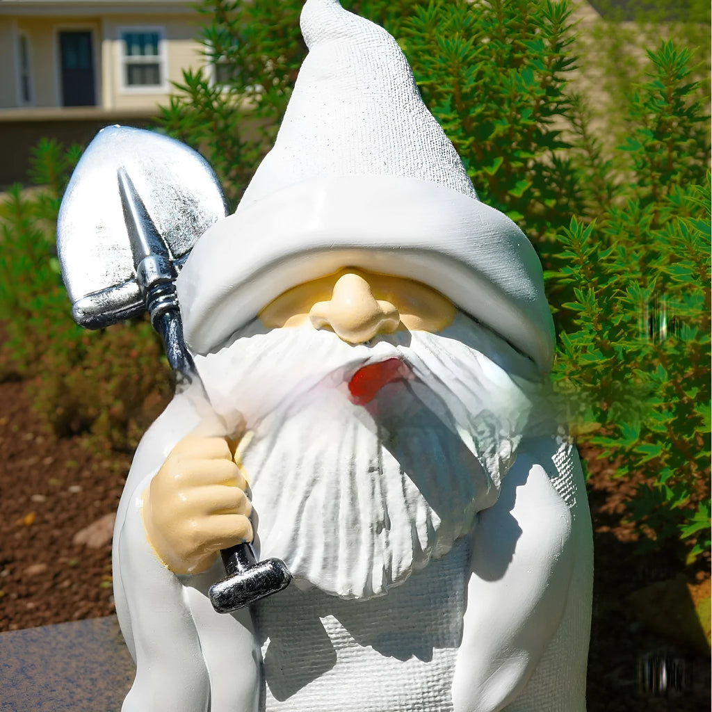 8.5cm resin Christmas dwarf ornament holding smoking shovel for garden decoration