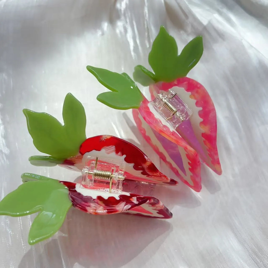 Handmade strawberry hairpin in pastoral style for girls' hair accessories