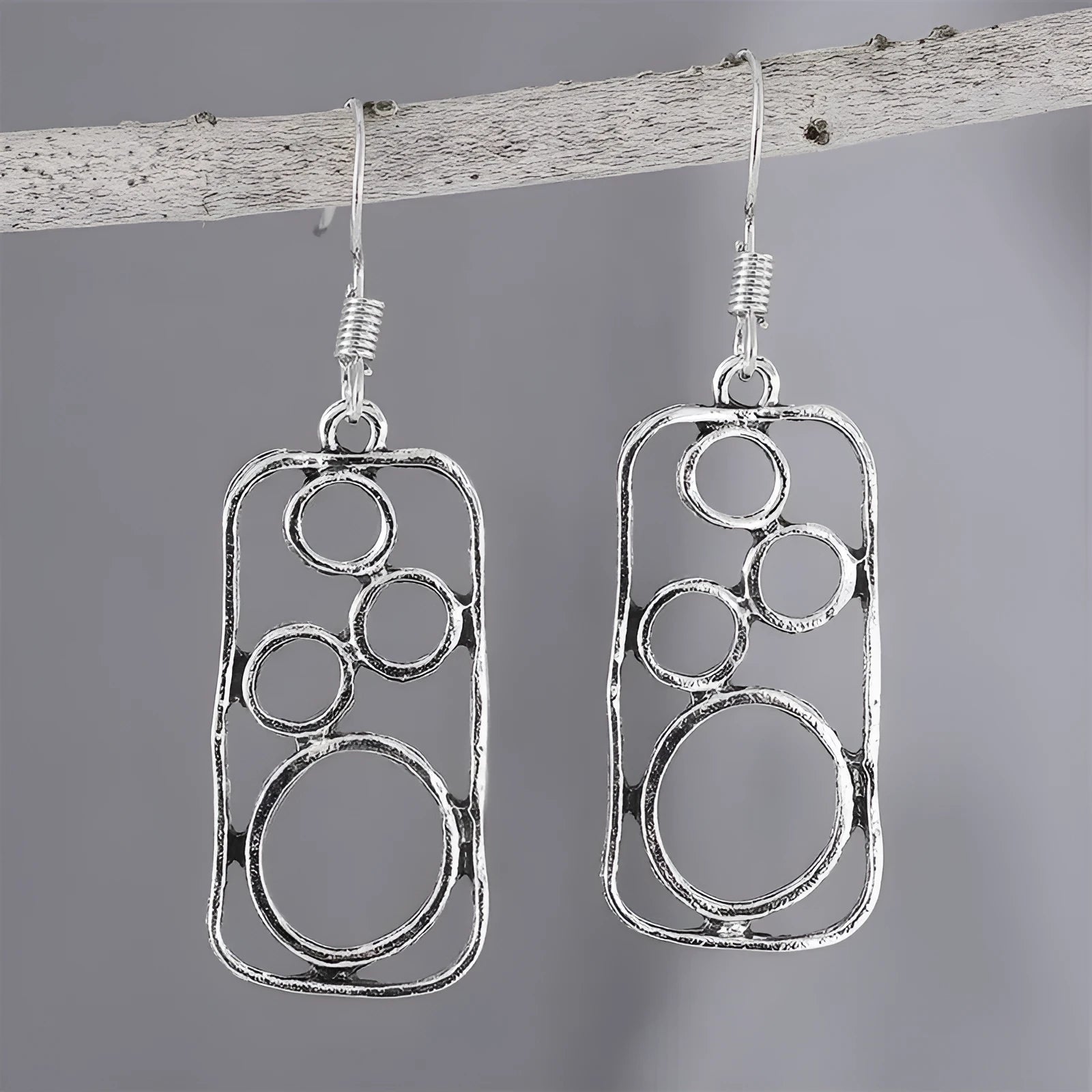 Geometric round ring earrings with irregular square details in antique silver zinc alloy