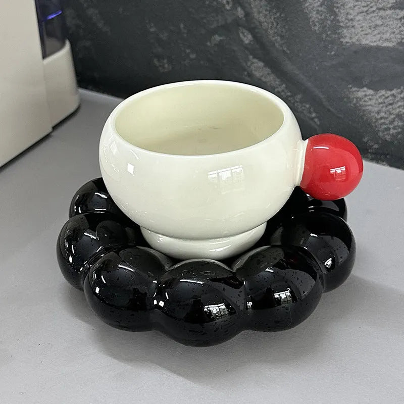 Ceramic coffee mug and dish set in Nordic style with 250ml capacity