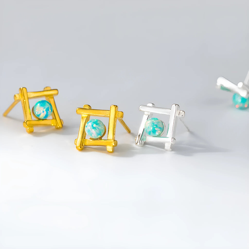 Women's geometric cross quadrangle stud earrings in 925 silver with silver or gold plating