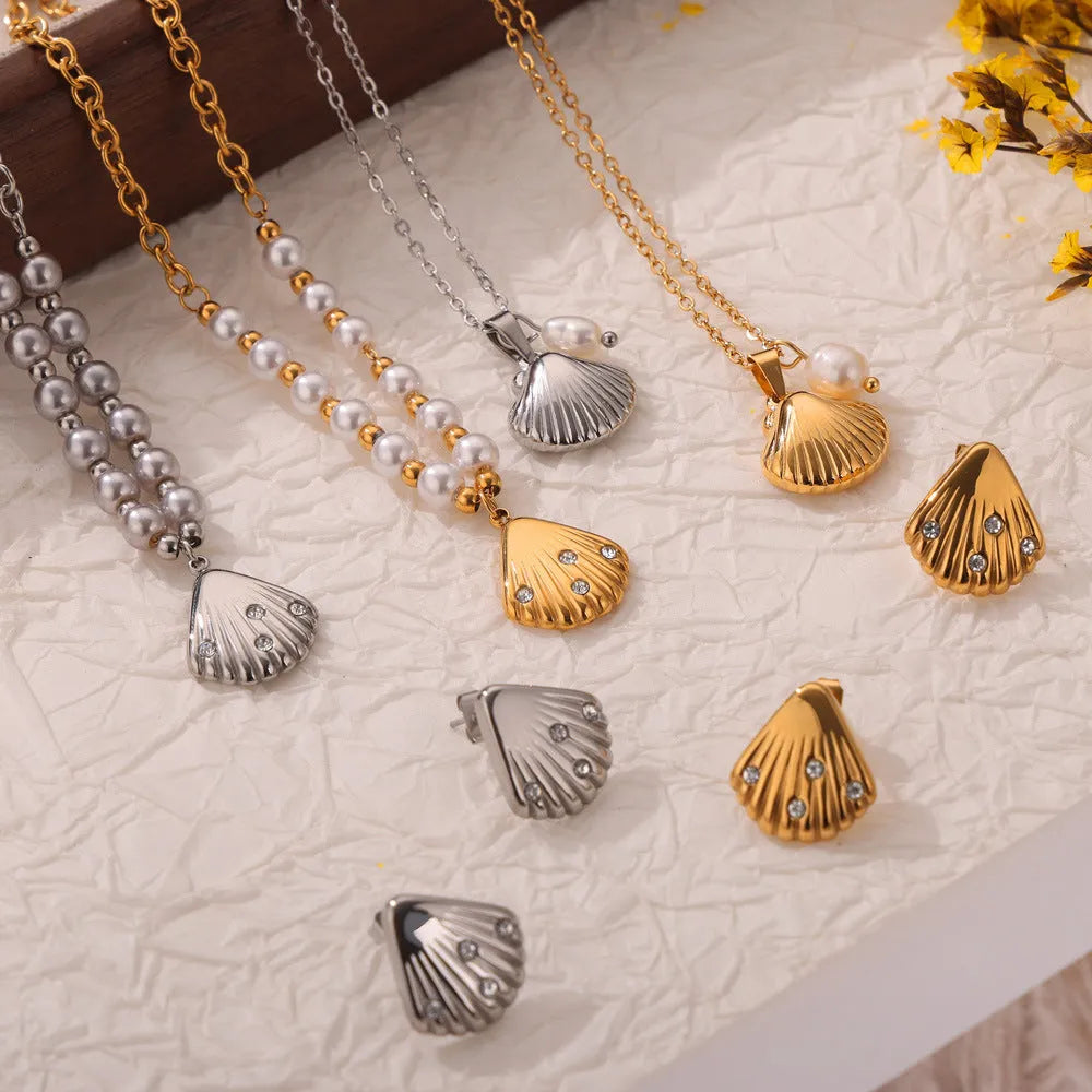 French vintage shell pendant necklace with freshwater pearl bead detail on O-chain
