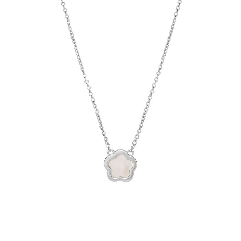 Mother of pearl shell flower necklace with copper chain in silver or gold finish