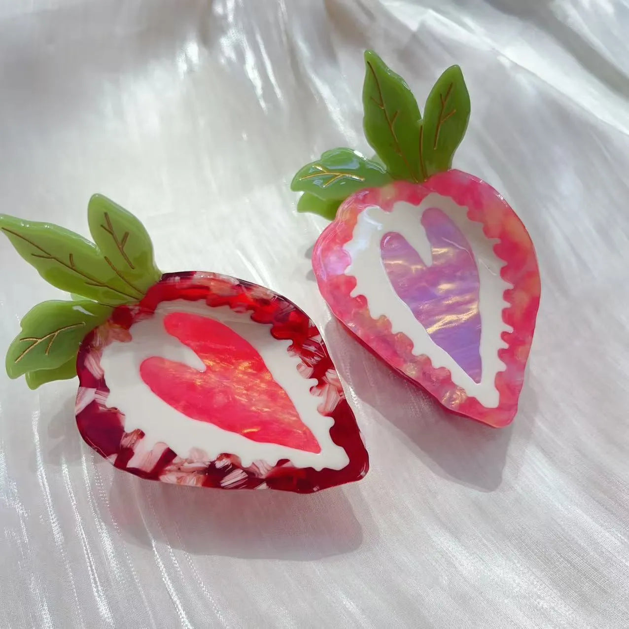 Handmade strawberry hairpin in pastoral style for girls' hair accessories