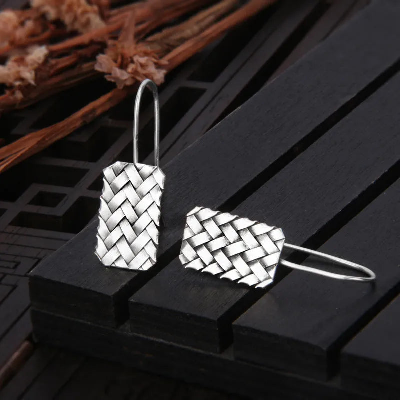 Women's geometric diamond plaid earrings in 925 silver measuring 17.5mm by 11mm