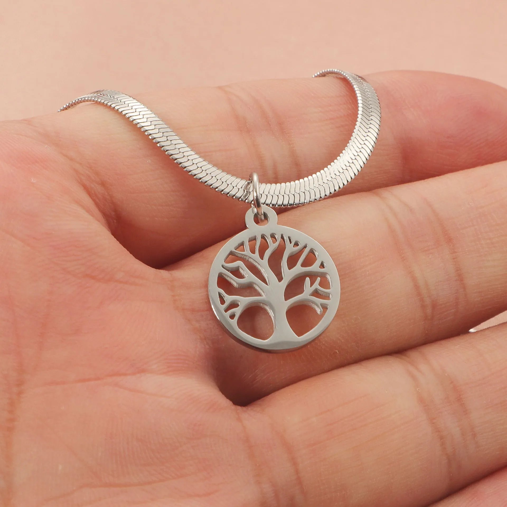 Stainless steel clavicle chain with titanium steel tree pendant, adjustable 51-60cm length