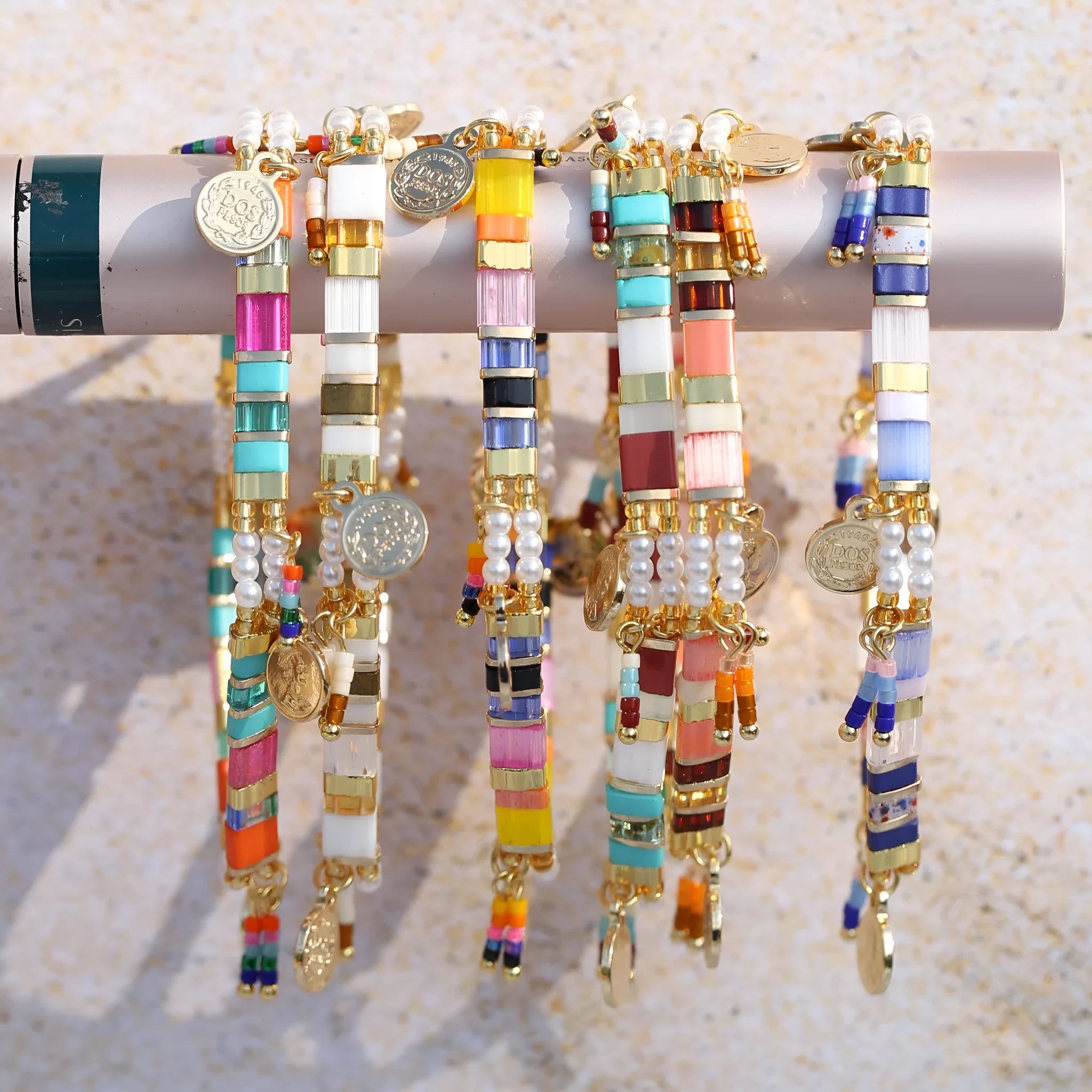 Women's manually crafted imitation pearl bracelet in European and American style with six colour options