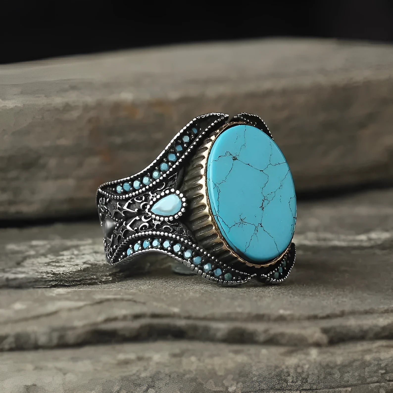 Men's antique silver turquoise alloy ring showing round simple design on finger