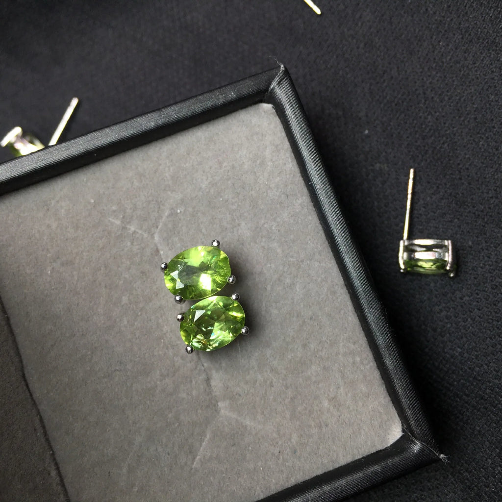 Natural olivine stud earrings in S925 silver with 6×8mm grass green faceted stones