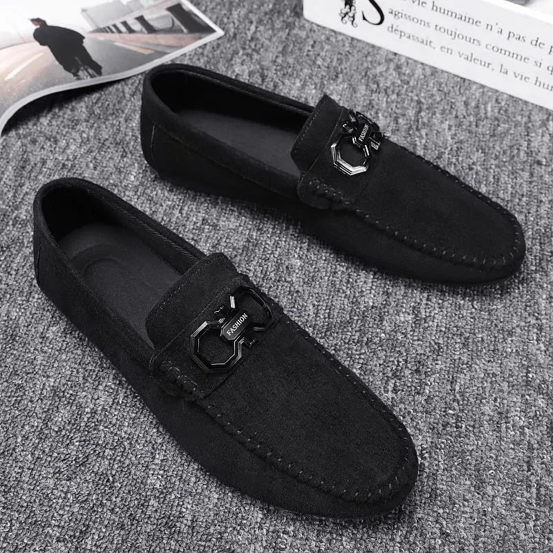 Men's casual shoes in suede and cowhide leather with rubber soles