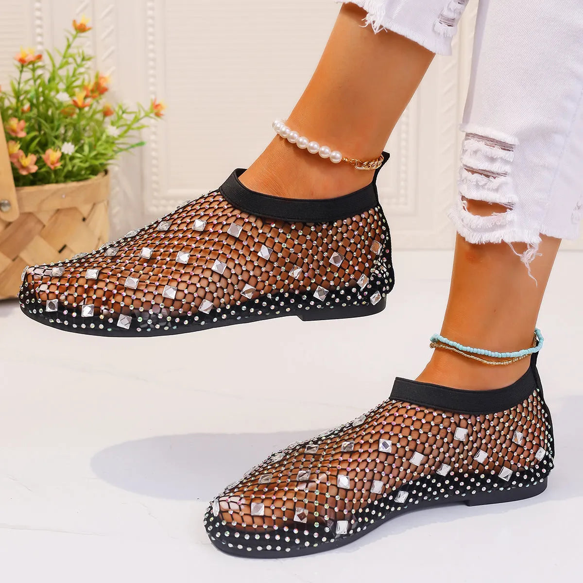 Women's flat sandals with mesh upper and colourful rhinestone decoration, round toe design