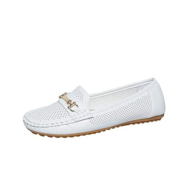 Women's flat casual shoe in black, white, or khaki with artificial PU upper, shown in plus sizes.