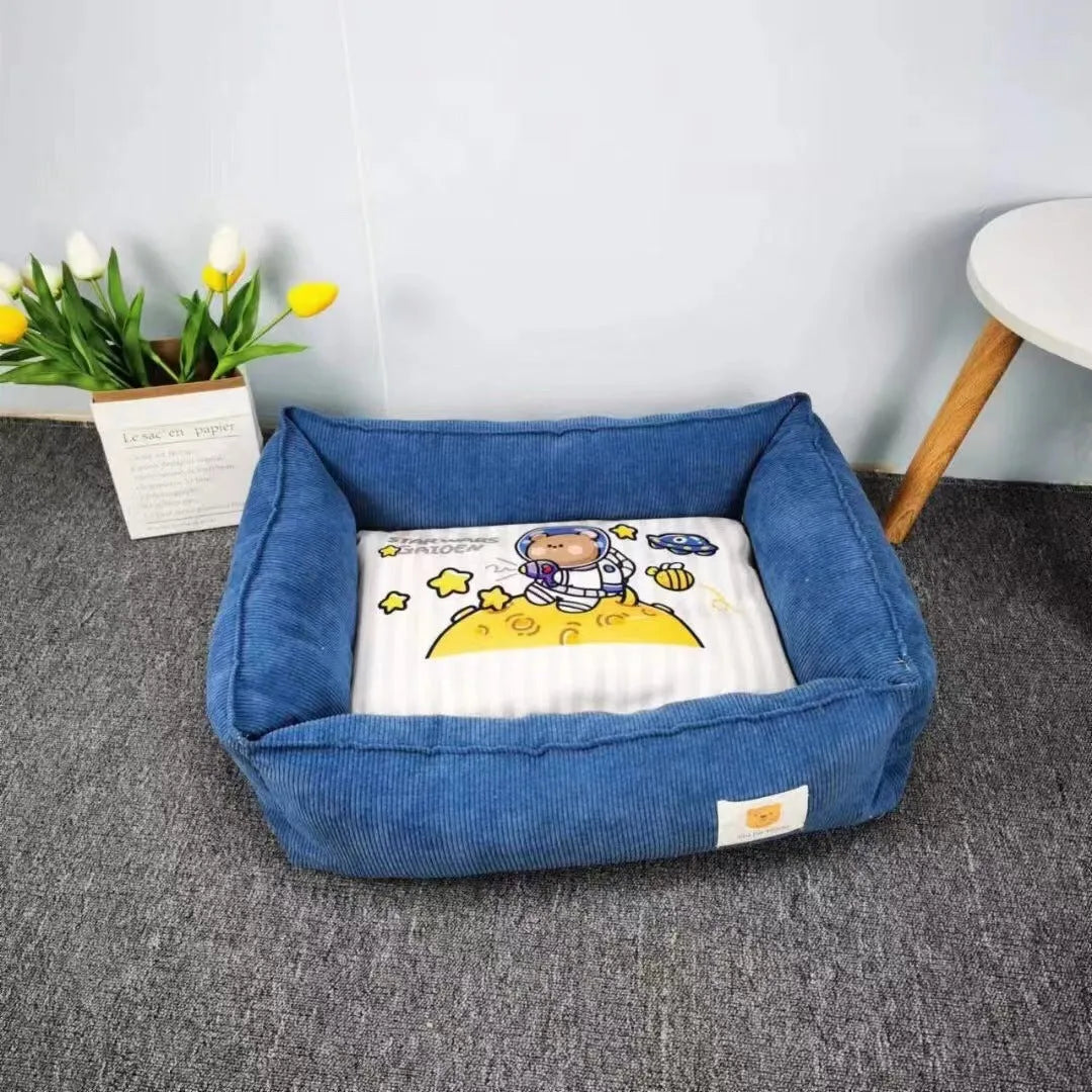 Rectangular cloth pet nest for dogs and cats in a choice of colours, shown in two available sizes.