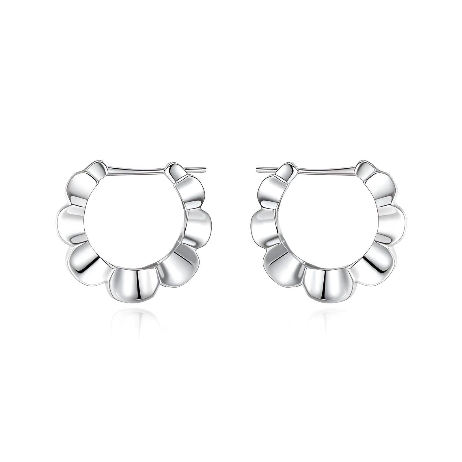 Sterling silver geometric earrings with round retro design and electroplated silver finish