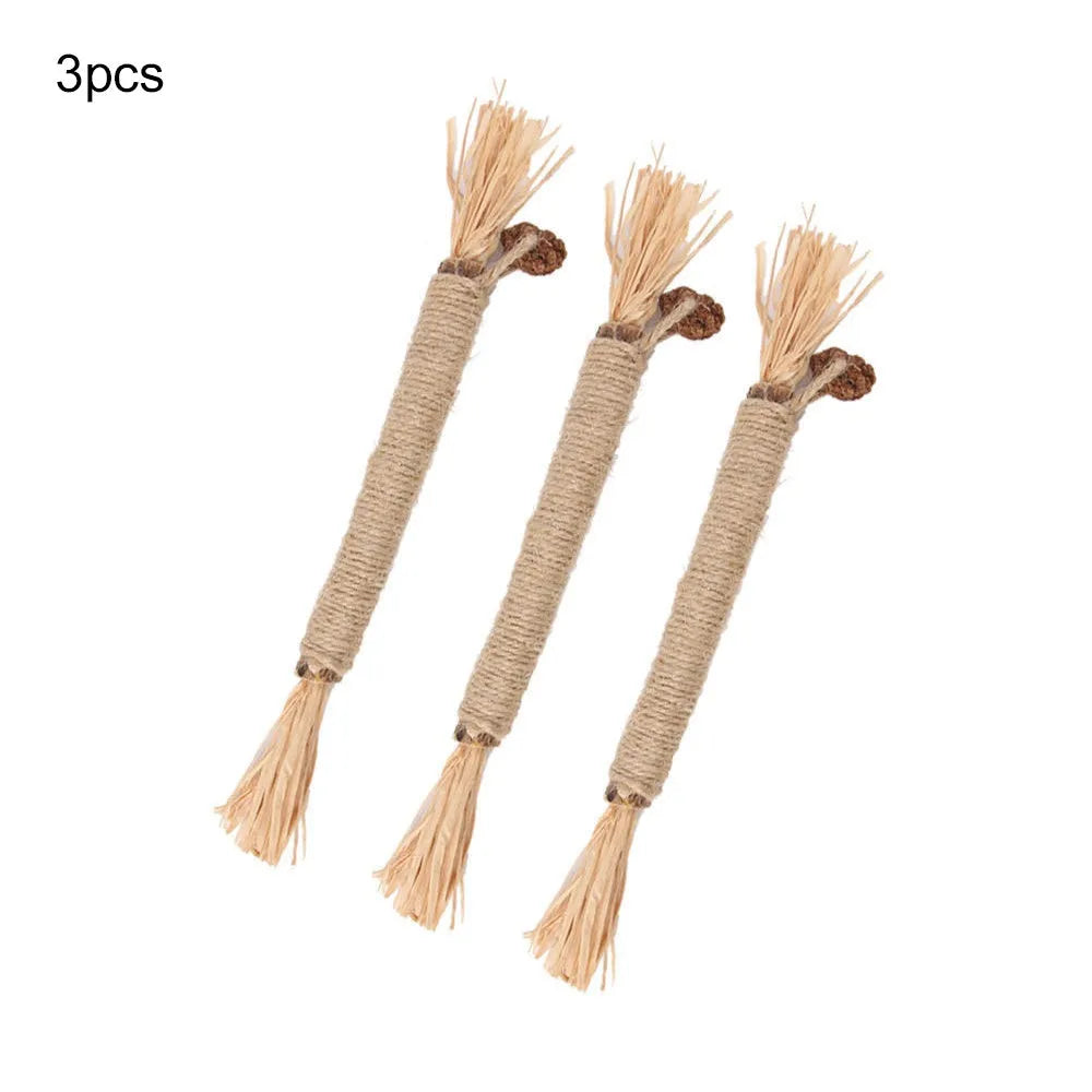 Pack of natural silvervine chew sticks for cats on a wooden surface, showing fine and thick diameter options.