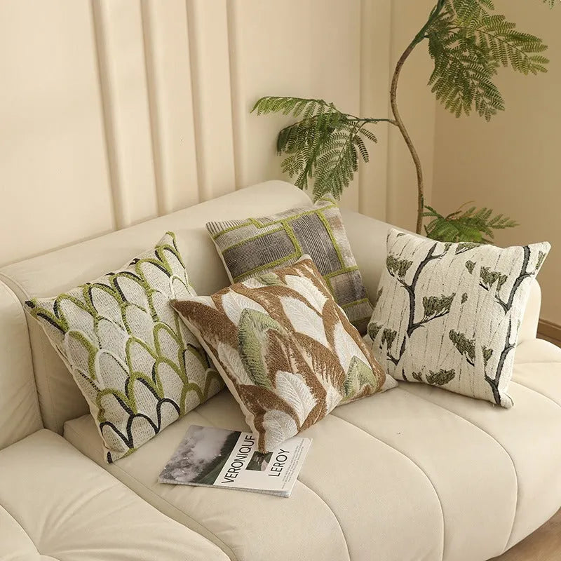Square 45cm Jacquard woven cushion cover with a detailed retro floral pattern in Nordic style.